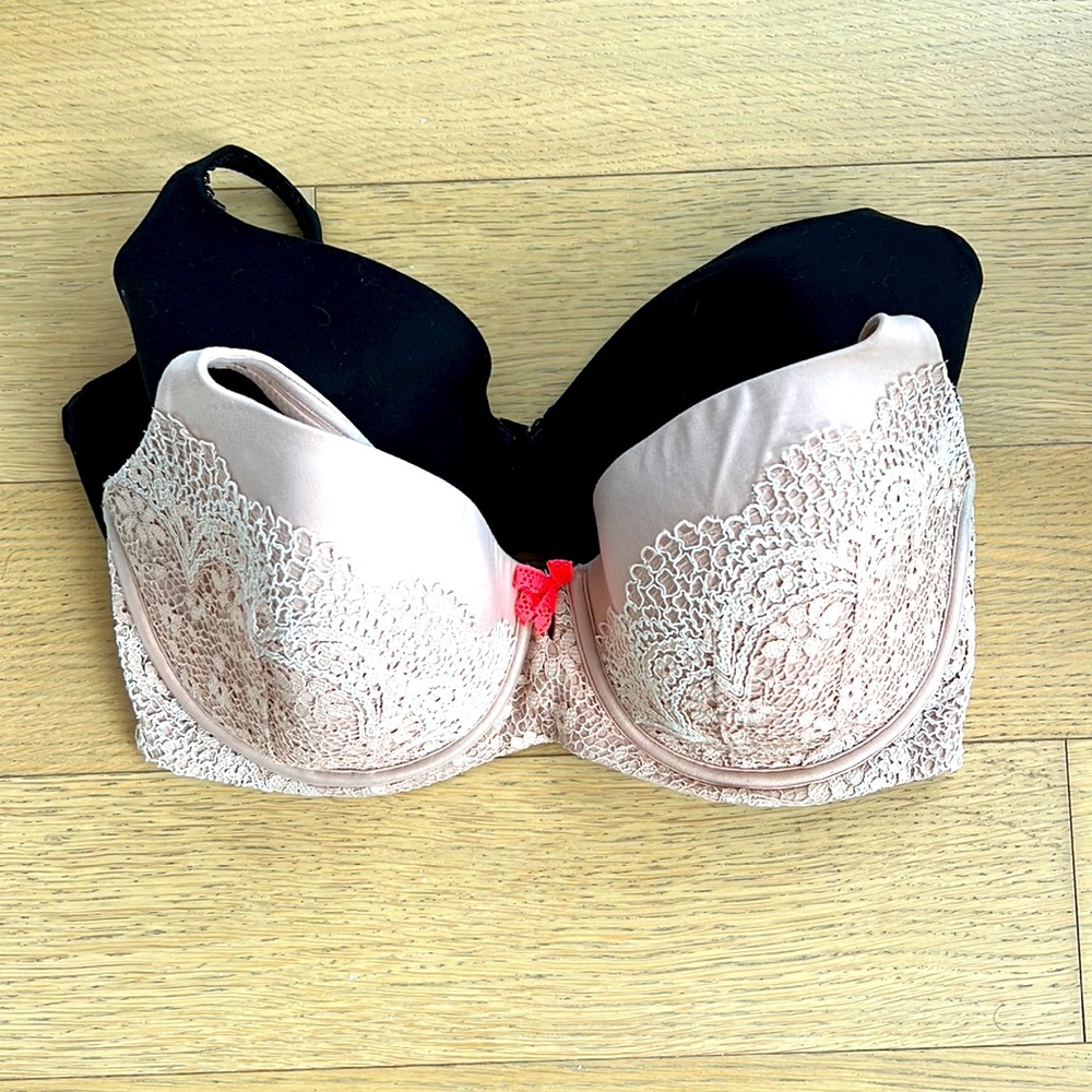 Victoria’s Secret Bras 36DDD ($125 value)